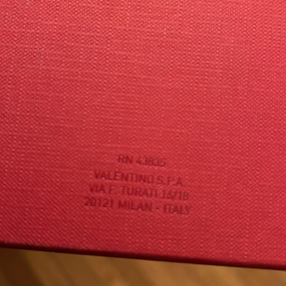 Beautiful Valentino wallet - Picture 13 of 14